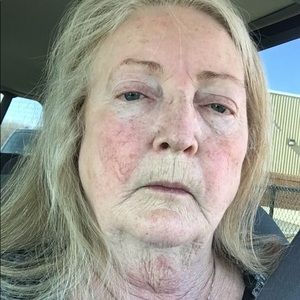 Meet your Posher, Debra